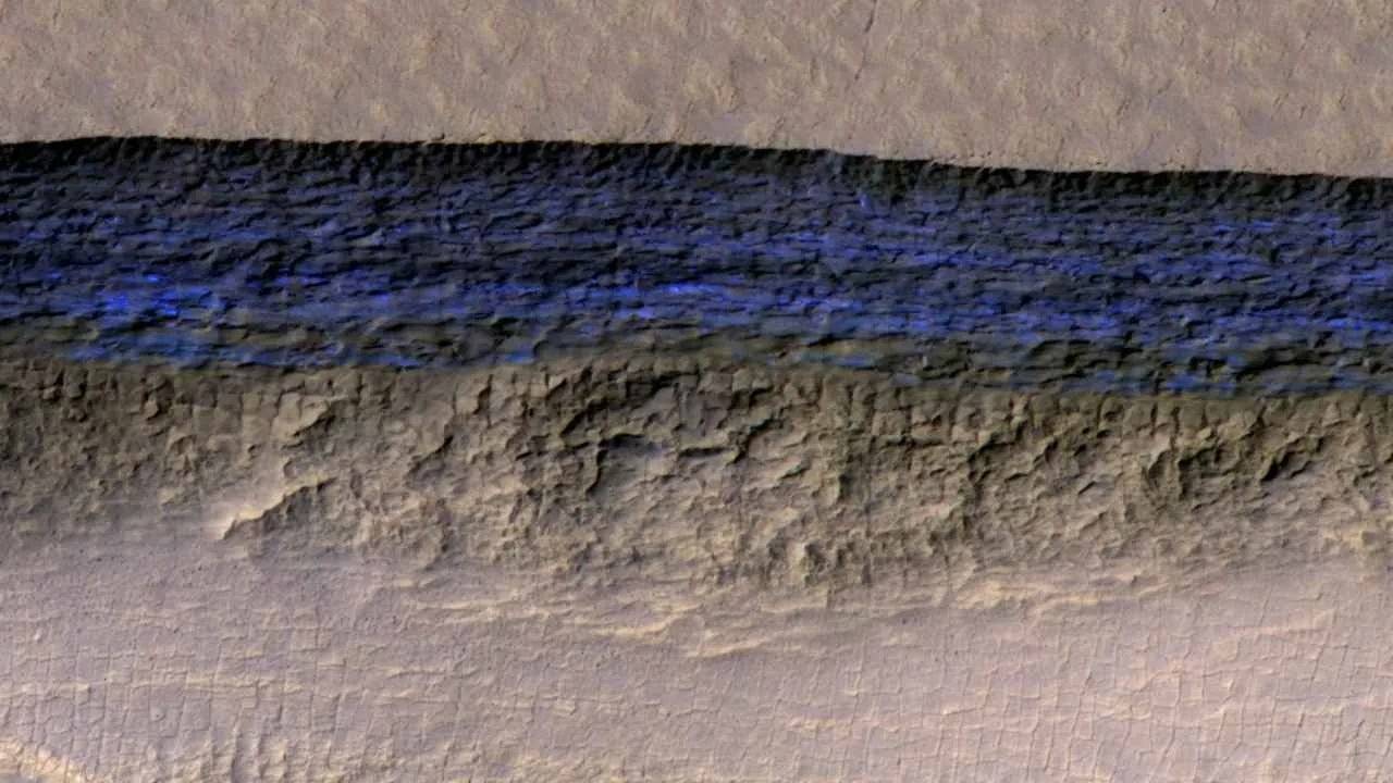 Mars’ta yüzeyin hemen altında bulunan su buzu iniş planlarını değiştirecek