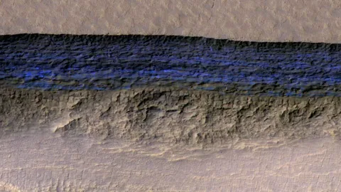 Mars’ta yüzeyin hemen altında bulunan su buzu iniş planlarını değiştirecek