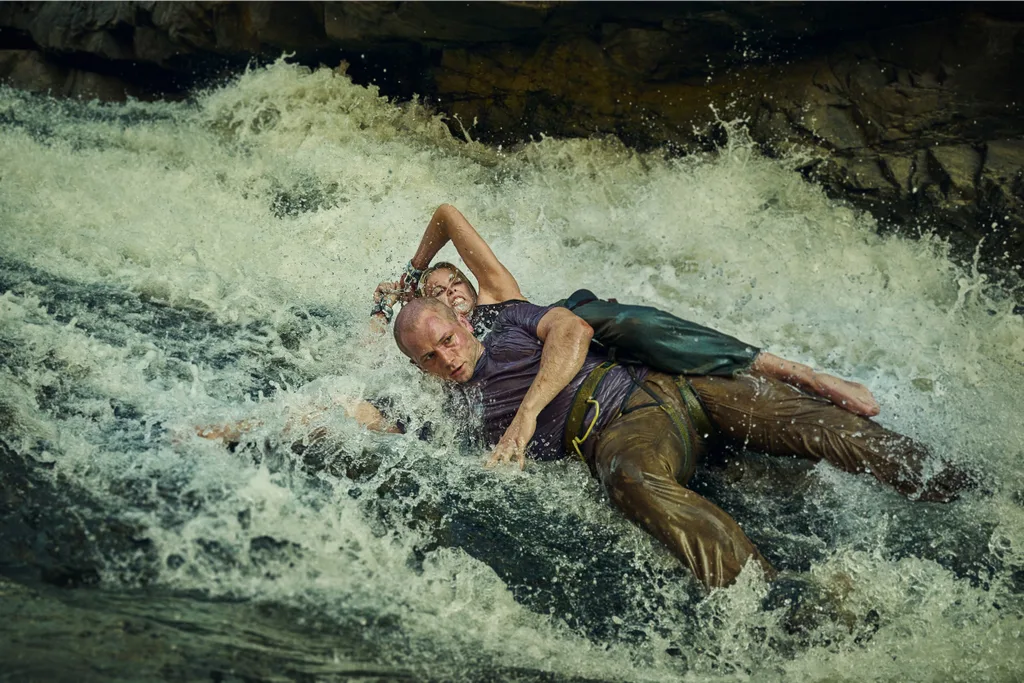 Charlize Theron ve Taron Egerton’lı APEX’ten ilk fragman geldi