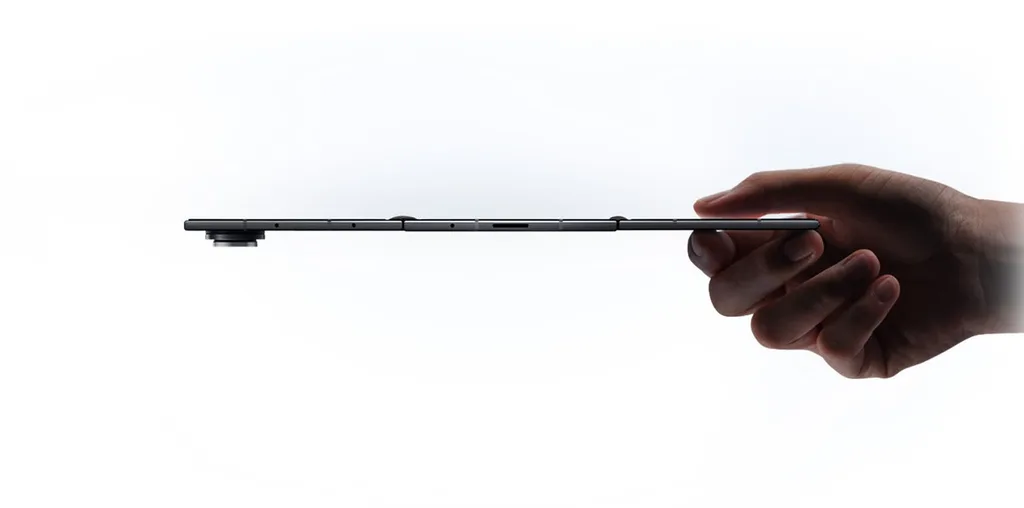 Samsung Galaxy Z TriFold, üç katlanabilir yapısıyla tanıtıldı