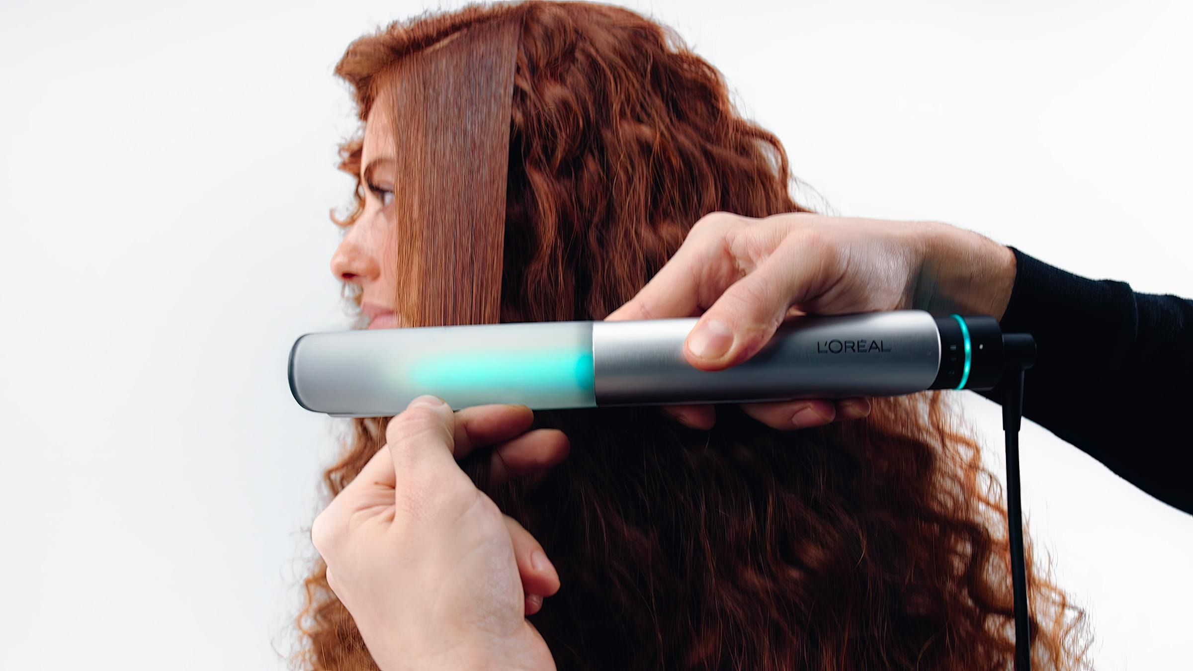 L’Oréal, CES 2026’da esnek LED maske ve kızılötesi saç teknolojilerini sergiledi