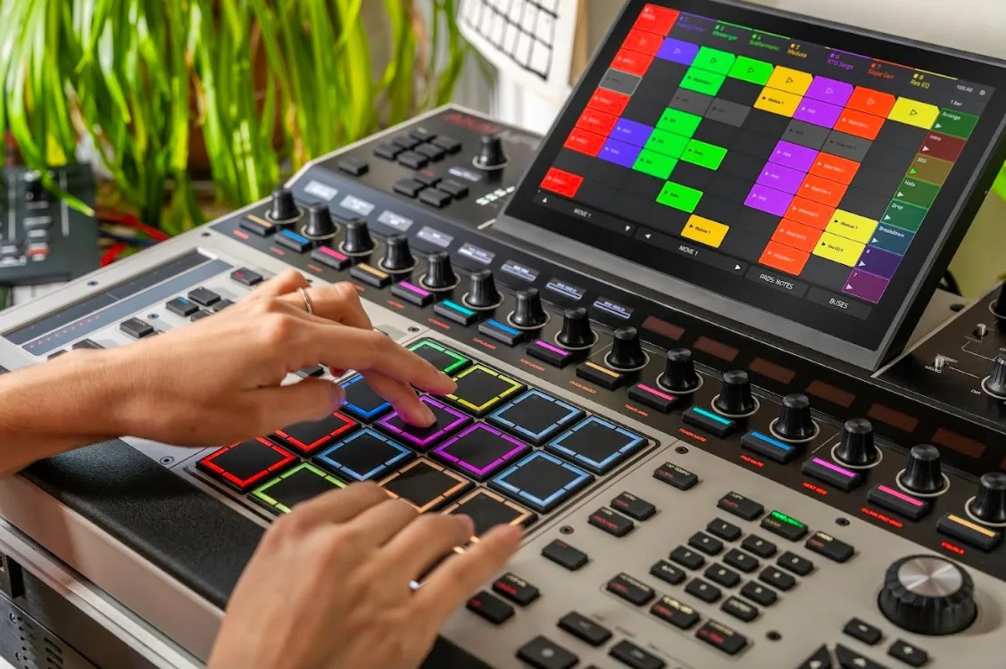 Yeni Akai MPC XL, bilgisayarsız müzik prodüksiyonunu yeniden tanımlıyor