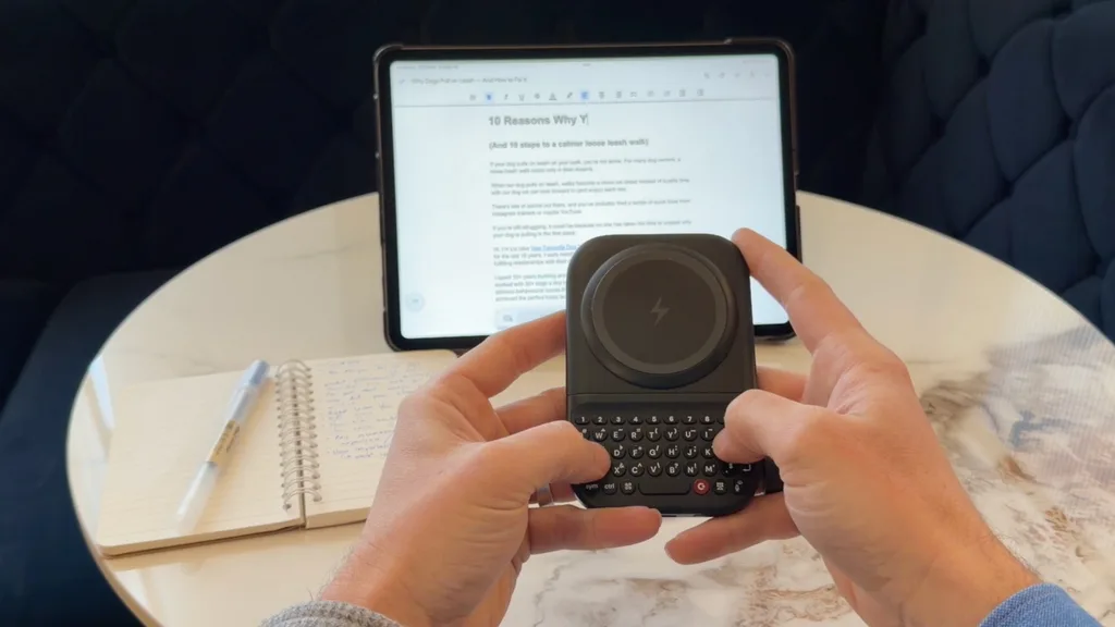Telefonlara fiziksel klavye geri dönüyor: Clicks Power Keyboard