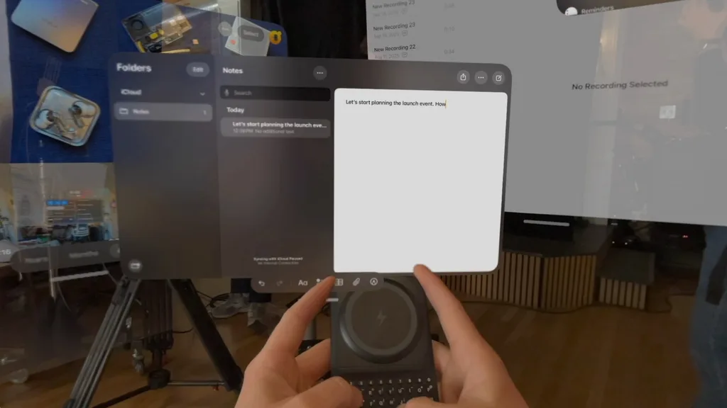 Telefonlara fiziksel klavye geri dönüyor: Clicks Power Keyboard
