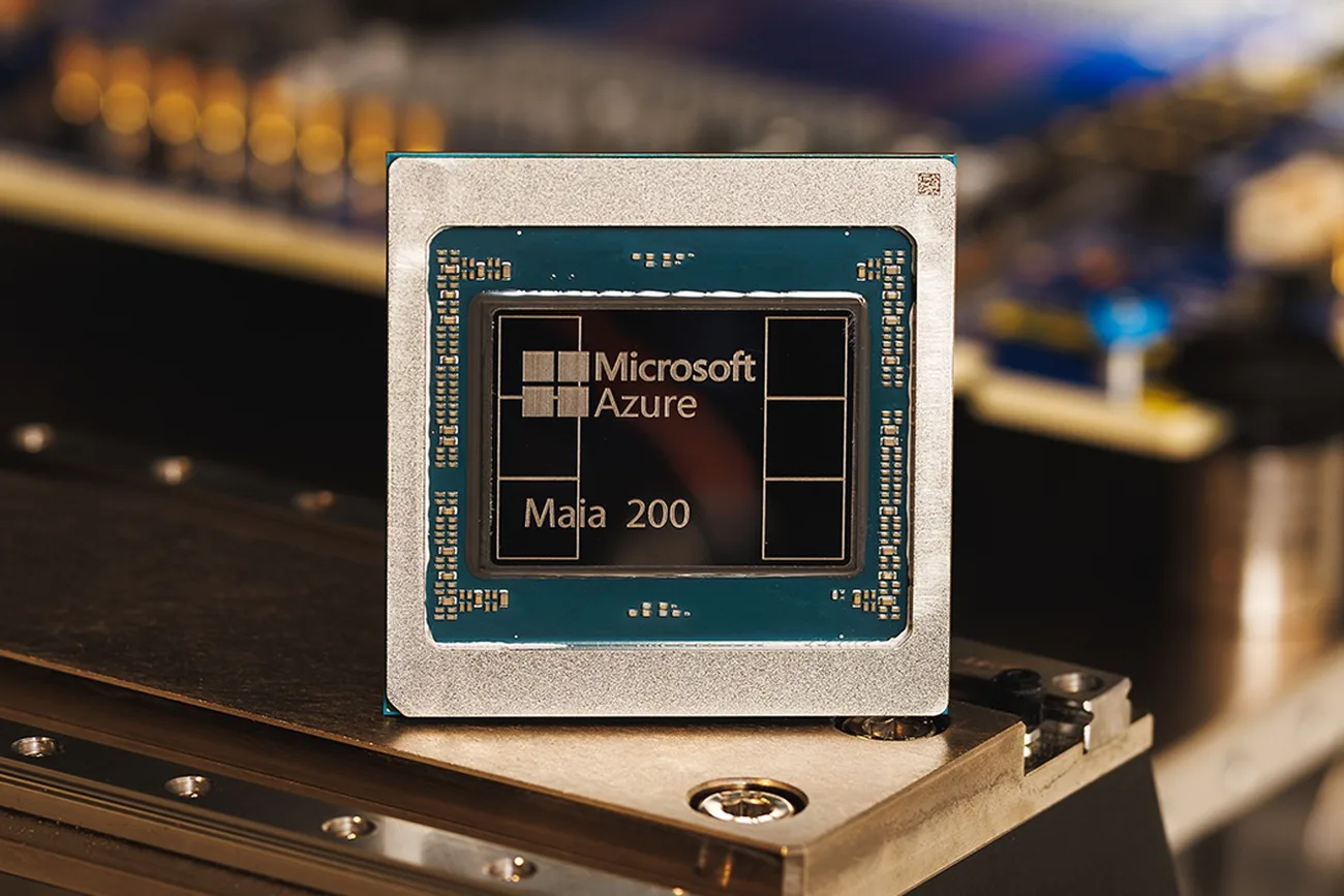 Microsoft’un yeni AI çipi Maia 200, Amazon ve Google’ı geride bırakıyor