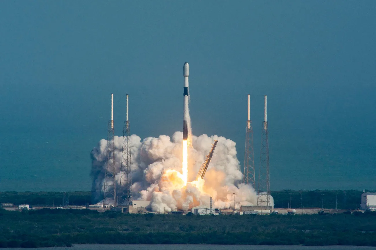 Starlink uydu ağı büyüyor: SpaceX’e ikinci nesil uydular için onay çıktı