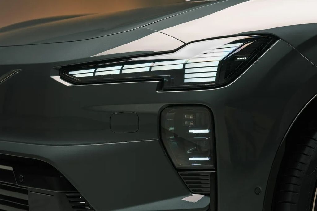 Volvo EX60, elektrikli SUV planında kritik boşluğu dolduruyor
