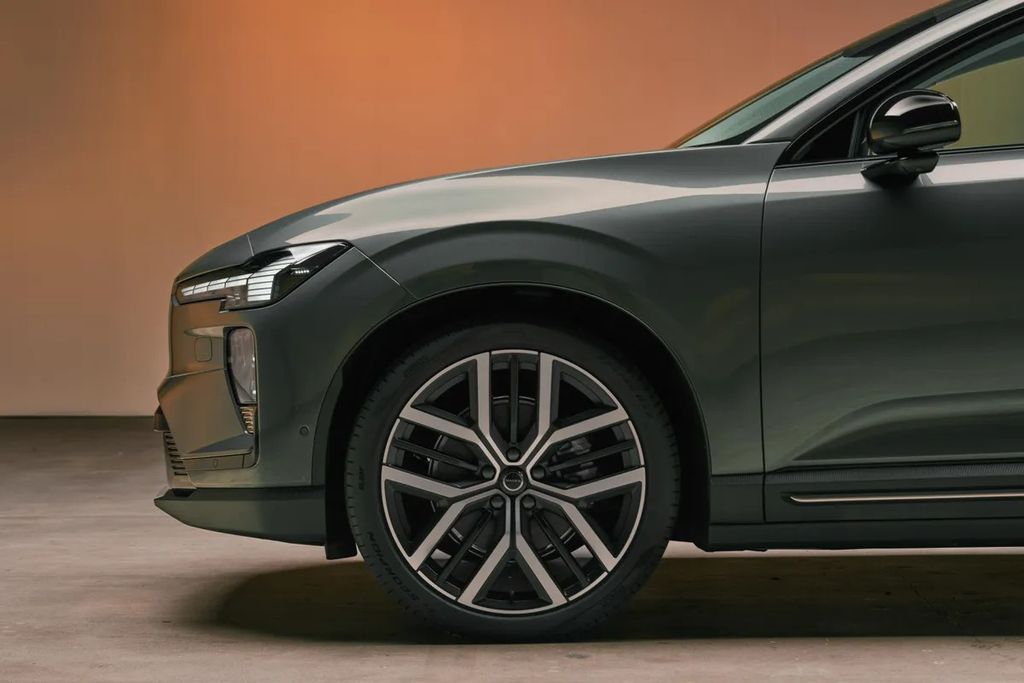 Volvo EX60, elektrikli SUV planında kritik boşluğu dolduruyor