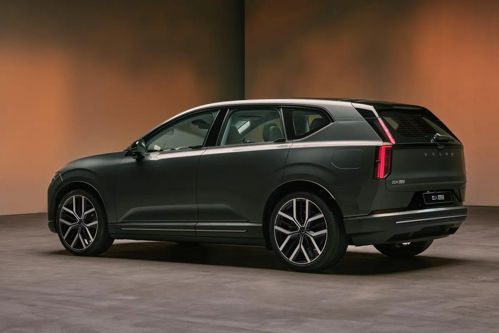 Volvo EX60, elektrikli SUV planında kritik boşluğu dolduruyor