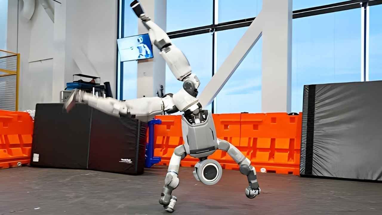 atlas humanoid robot takla