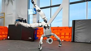 atlas humanoid robot takla