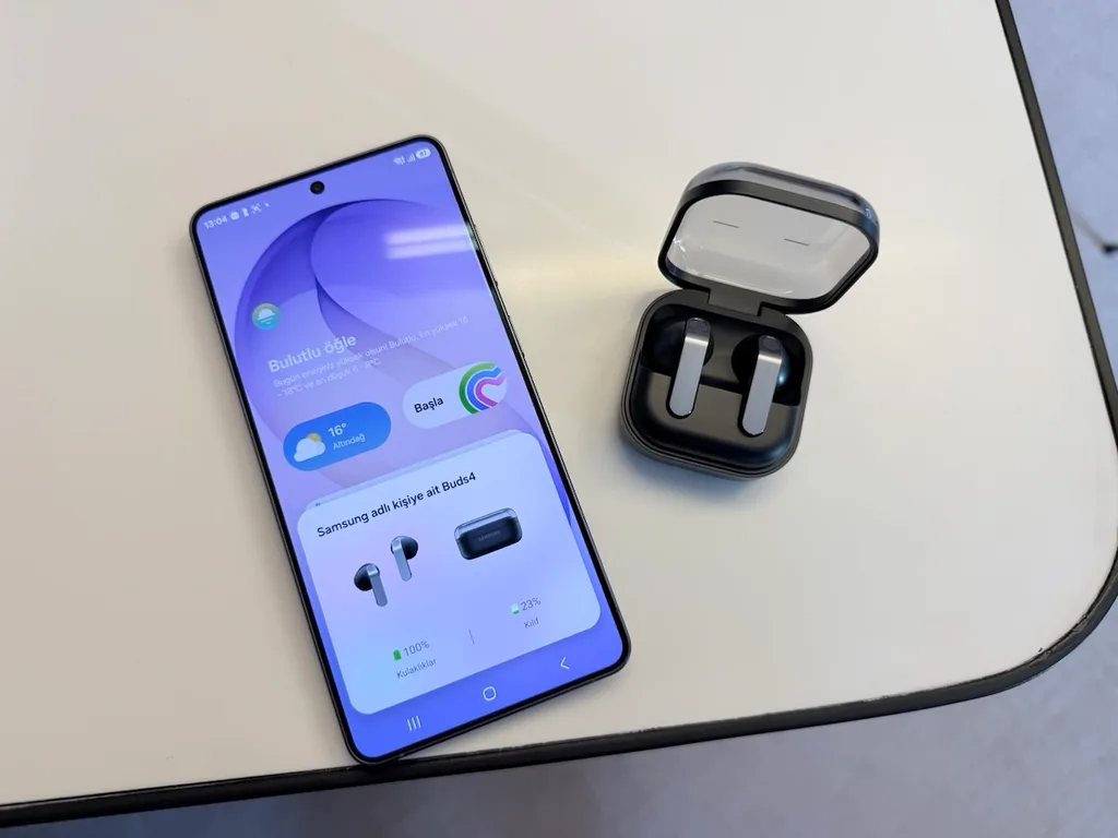 Samsung Galaxy Buds 4 ve Buds 4 Pro tanıtıldı: Yeni nesil kulaklıklarda neler değişti?