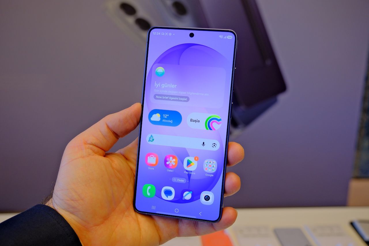 Samsung Galaxy S26, Apple AirDrop ile dosya paylaşabiliyor