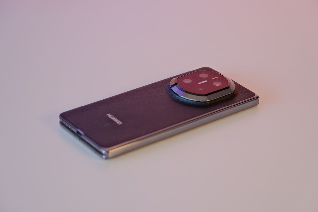 Katlanabilir, ama ödün vermeyen bir amiral gemisi mi? Huawei Mate X7 İncelemesi
