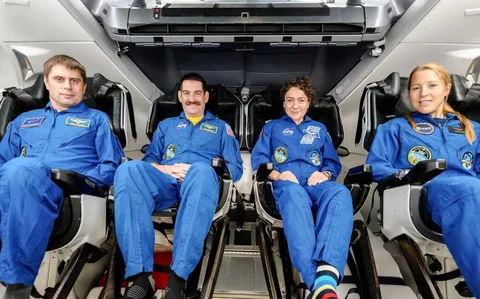 NASA, Crew-12 astronotlarını planlanandan önce ISS’ye gönderiyor