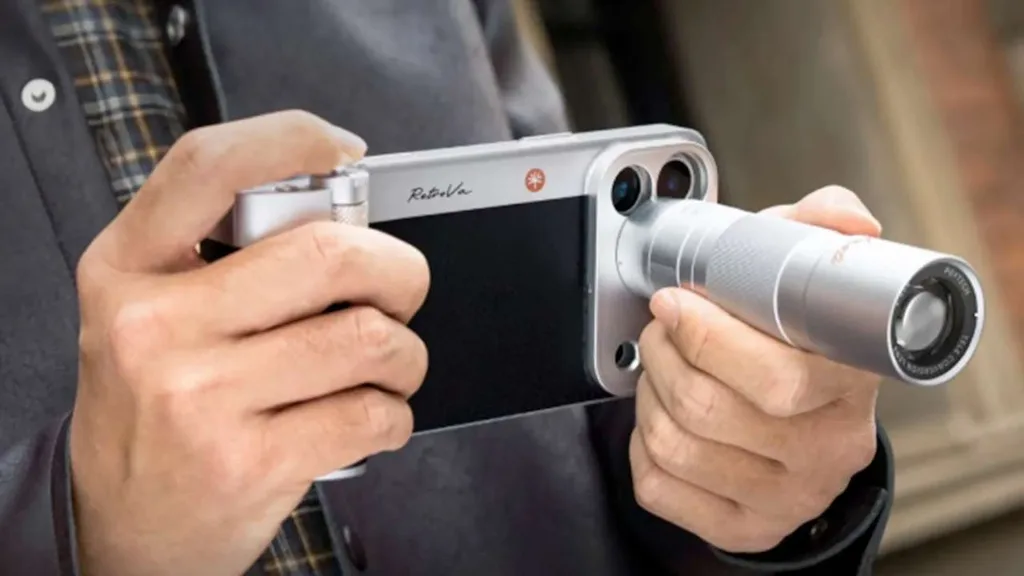 iPhone kameraları için 10x’e yaklaşan optik zoom aksesuarı