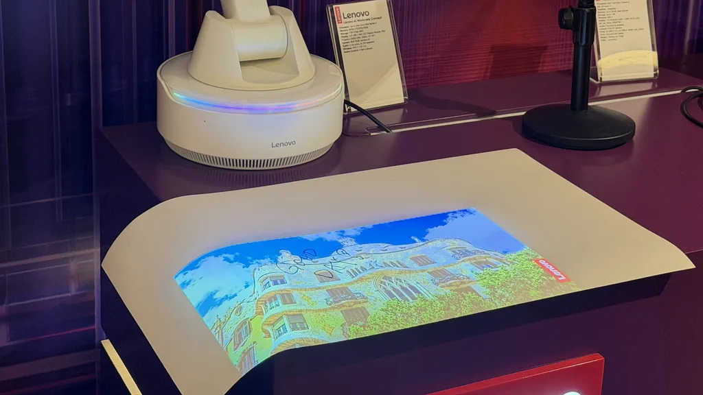 Lenovo’nun MWC 2026 duyuruları: Katlanabilir ekran, masaüstü Robot ve 13 yeni ürün
