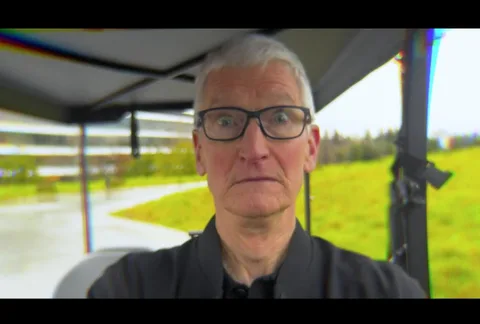 Tim Cook’tan esprili bir Formula 1 tanıtımı videosu