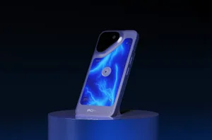 Tecno, arka kapağı parlayan ve renk değiştiren telefonlarını gösterdi