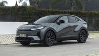 Toyota C-HR+ geliyor: 607 km menzil, yeni tasarım