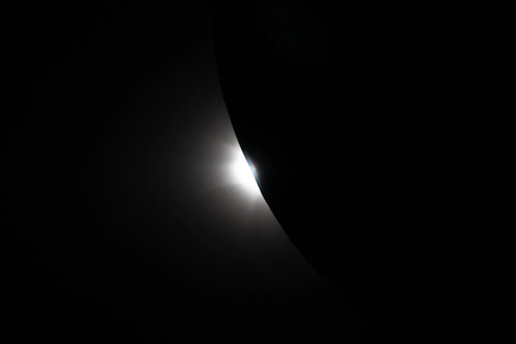 NASA Artemis II’den Ay ve Dünya’yı aynı karede gösteren fotoğraflar geldi