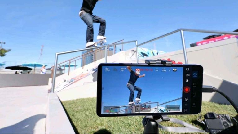 Galaxy S26 Ultra kaykay yayınını parkurun içine taşıdı