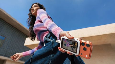 Insta360 Snap arka kamerayla selfie çekimini kolaylaştırdı