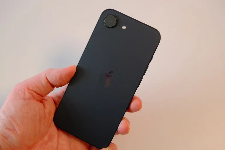 iPhone 18, Eylül 2026’da gelmiyor, Apple takvimi ikiye ayırıyor