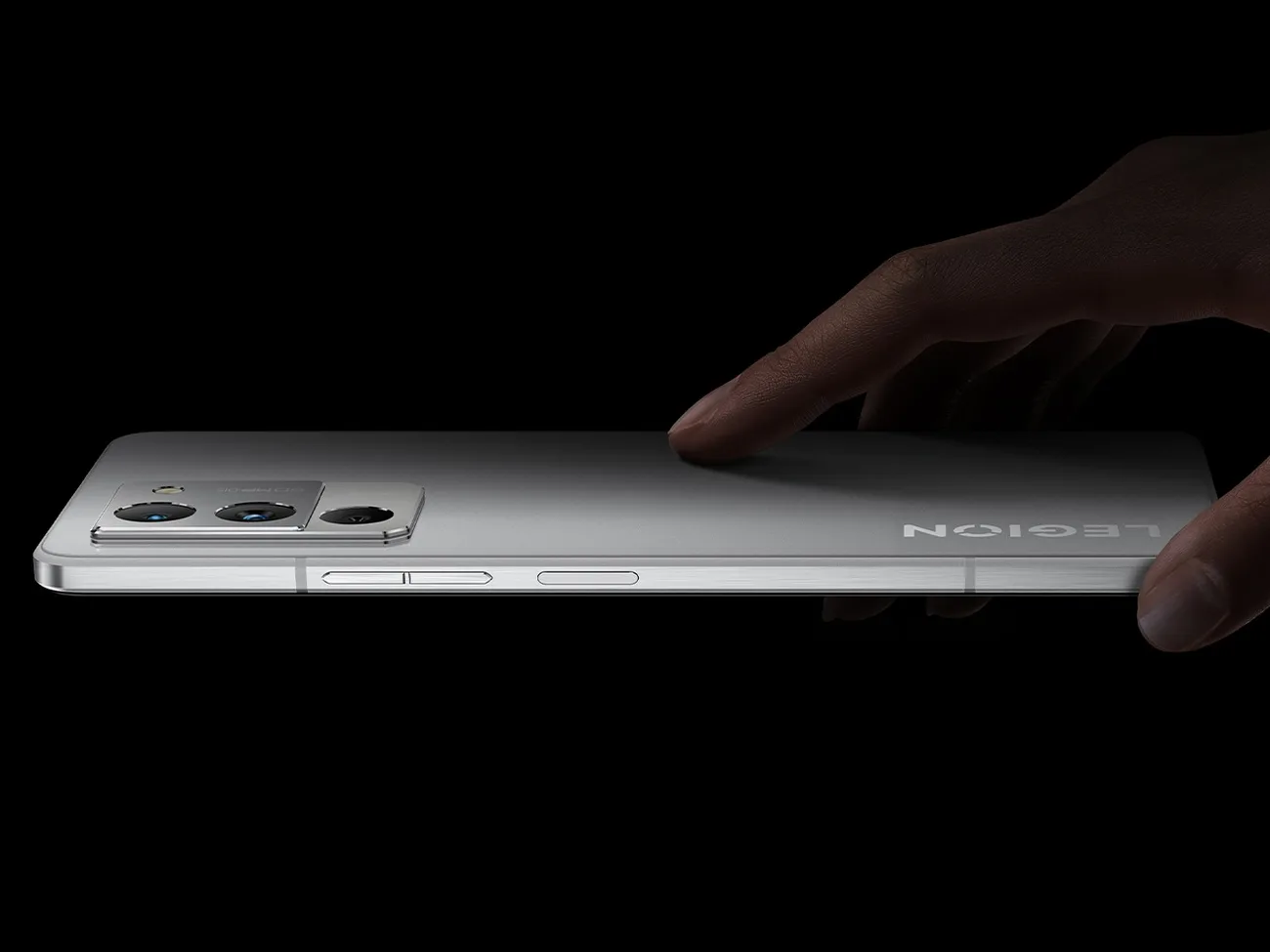 Lenovo oyun telefonlarına geri dönüyor, Y70 yeni nesil geliyor