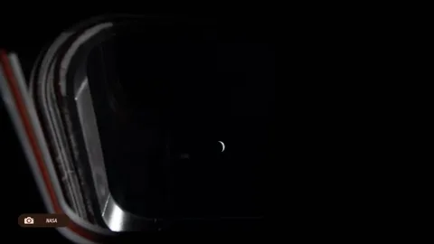 Artemis II bugün Ay’ın arka yüzüne geçiyor, rekor geliyor