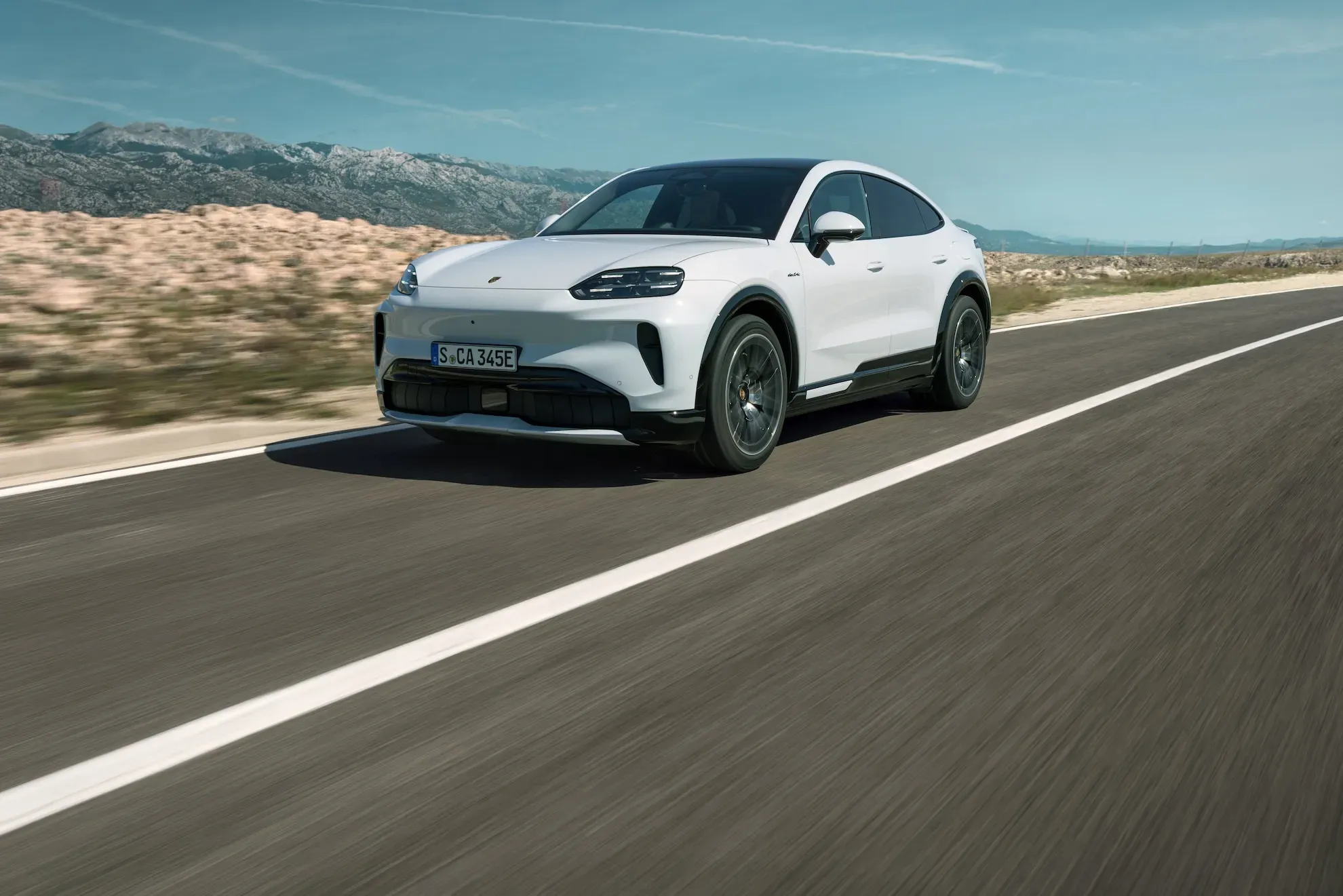 Porsche elektrikli SUV atağını Cayenne Coupe ile sürdürüyor