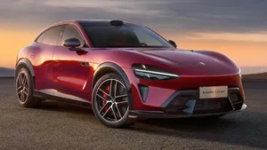 Xiaomi YU7 GT 990 beygirle performans SUV ligine girdi