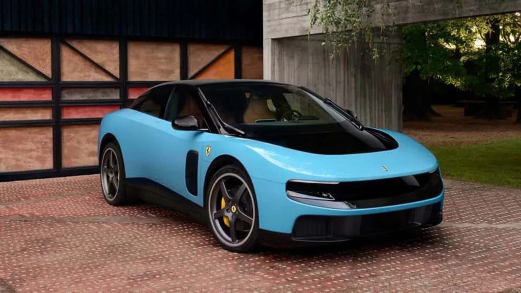 Ferrari Luce, 550 bin euroluk elektrikli GT olarak sahneye çıktı