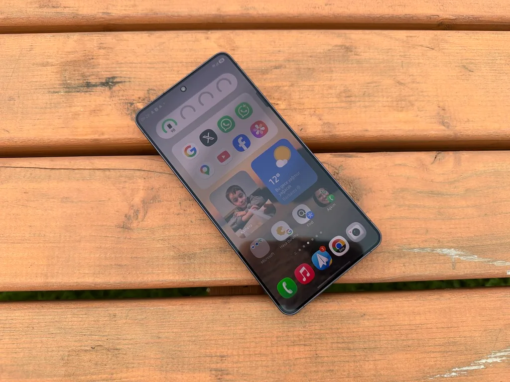 Galaxy S27, BOE ekranla Samsung için kritik sınava çıkacak