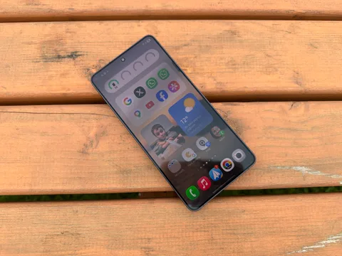 Galaxy S27, BOE ekranla Samsung için kritik sınava çıkacak