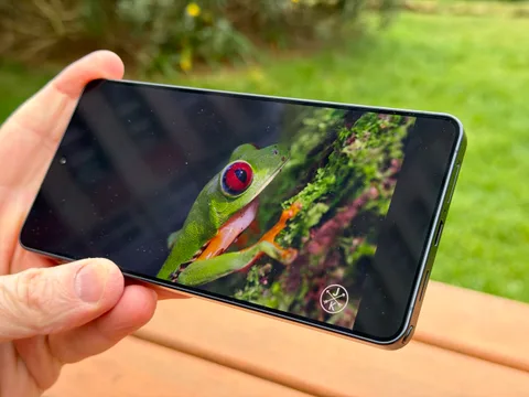 Samsung One UI 9 öncesinde Display Assistant uygulamasını güncelledi