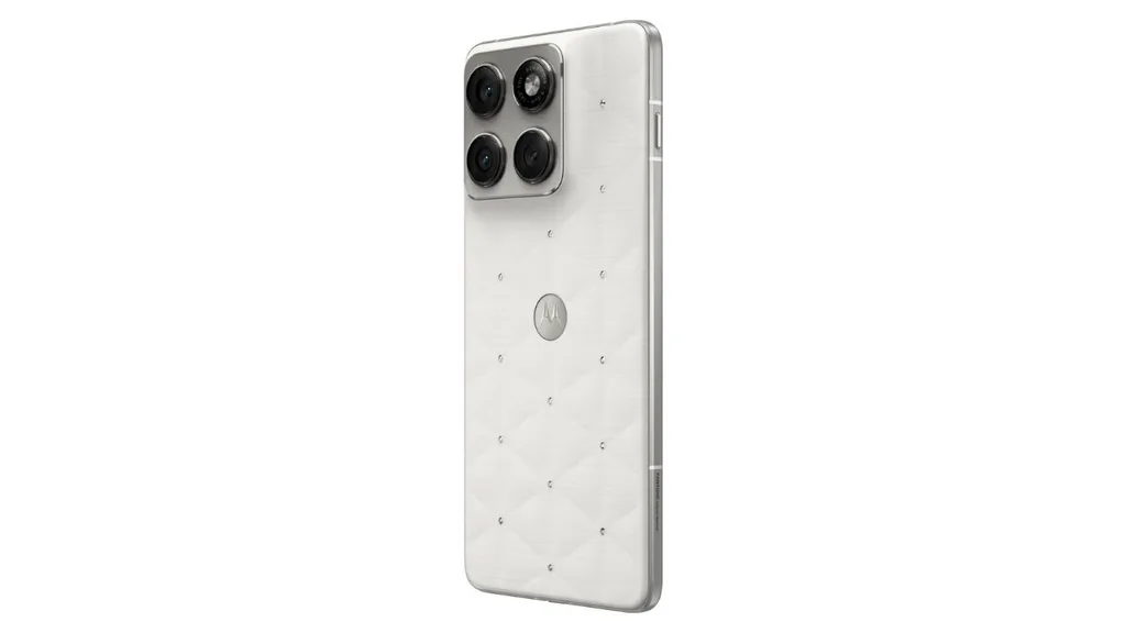 Motorola Swarovski alana ücretsiz Lenovo tablet geliyor: 31 Mayıs’ta son buluyor