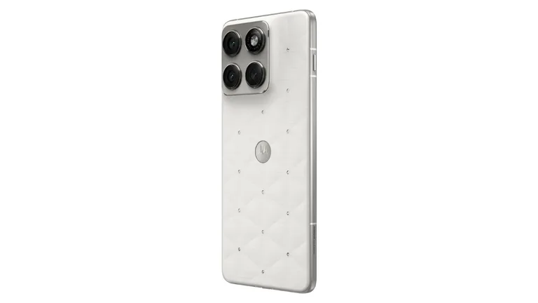 Motorola Swarovski alana ücretsiz Lenovo tablet geliyor: 31 Mayıs’ta son buluyor
