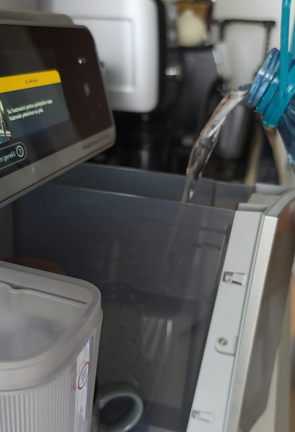Evde kahvehane kalitesi artık gerçek mi? Philips Café Aromis 8000 Serisi İncelemesi