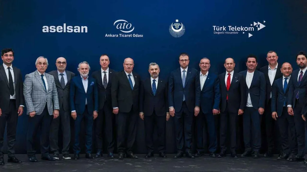 Yerli akıllı telefon ve haberleşme cihazları için Türk Telekom-ASELSAN iş birliği başladı