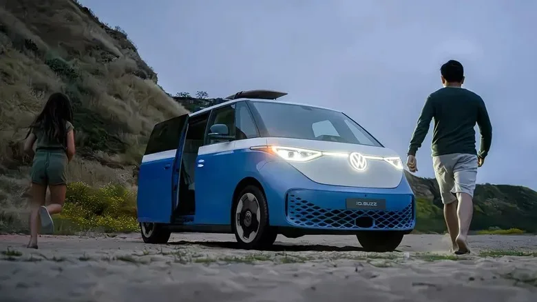 VW ID.Buzz yeni donanımıyla karavan deneyimine yaklaşıyor