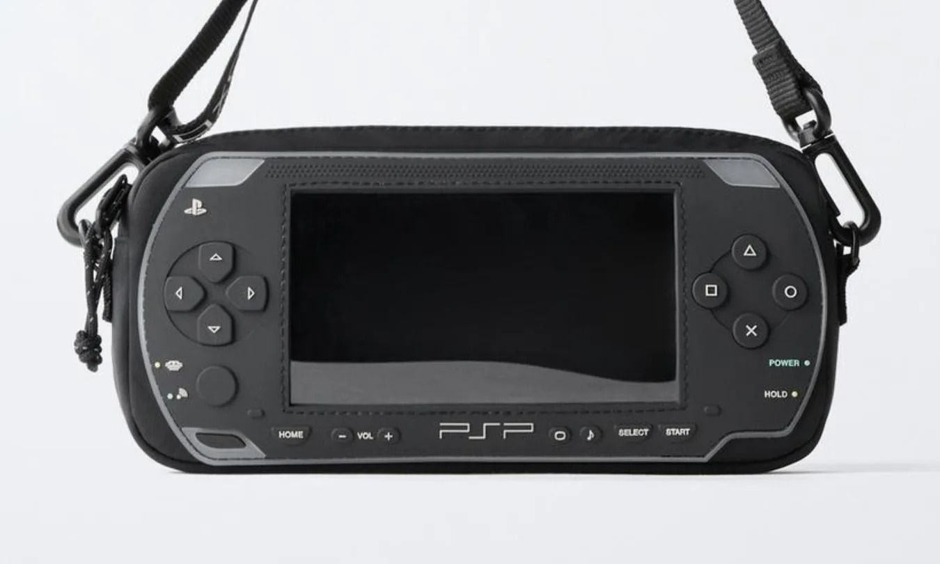 Sony yapmadı, Zara yaptı: PSP çanta olarak geri döndü