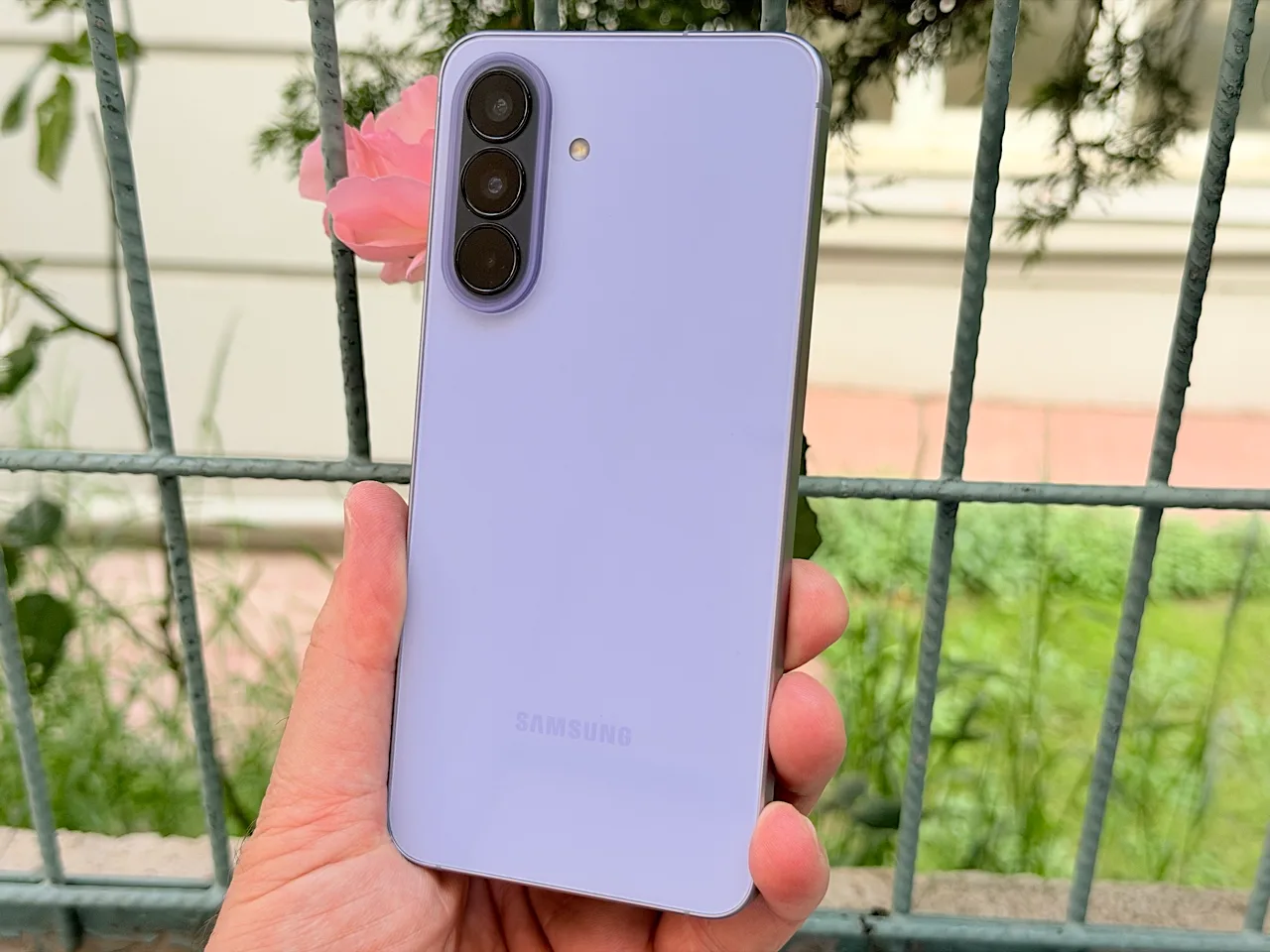 İnce tasarım, uzun süreli güncelleme garantisi: Samsung Galaxy A57 5G İncelemesi