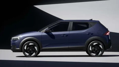 Yeni Hyundai i20 çift ekranlı kabiniyle sızdı