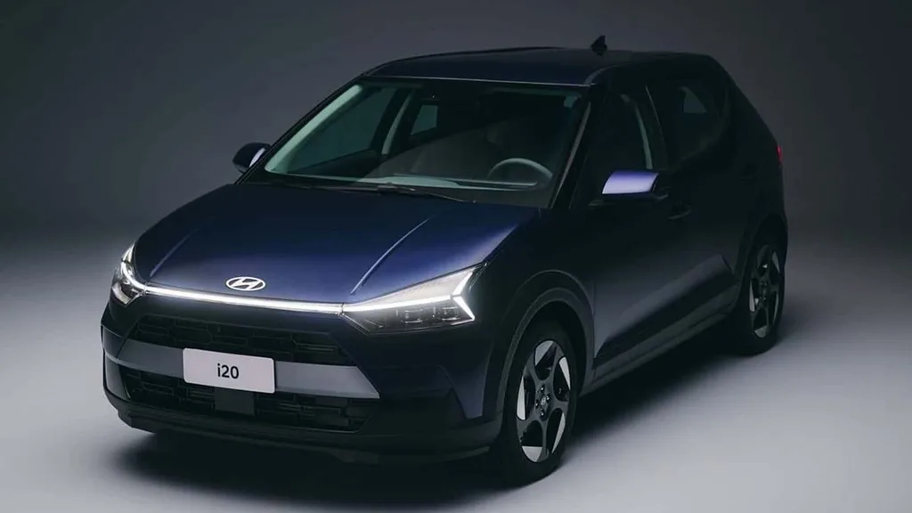 Yeni Hyundai i20 çift ekranlı kabiniyle sızdı