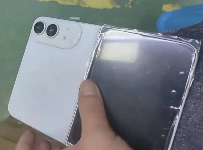 Apple’ın katlanabilir iPhone modeli ilk kez bu kadar net görüntülendi