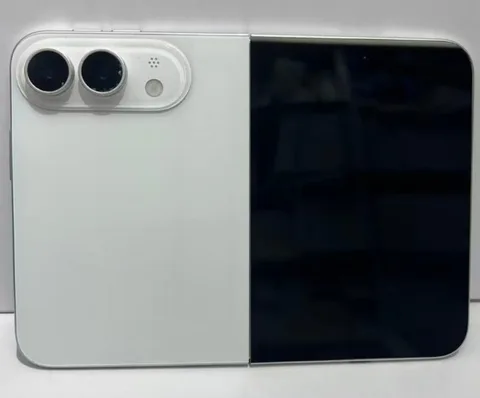 iPhone Ultra için yeni iddia gecikme söylentilerini boşa çıkarıyor