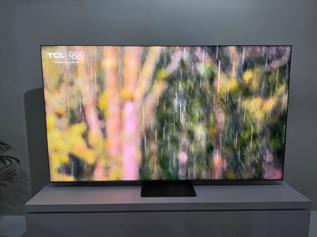 TCL C8L, C7L ve Q7D Pro Türkiye’de vitrine çıktı
