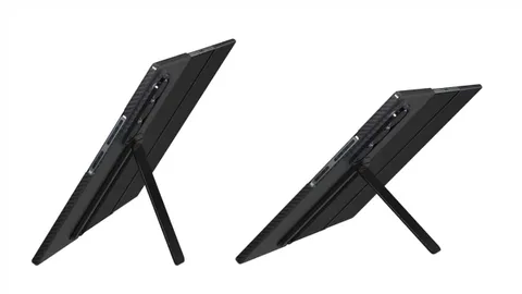 Fold 8 Ultra karbon kılıfla geliyor