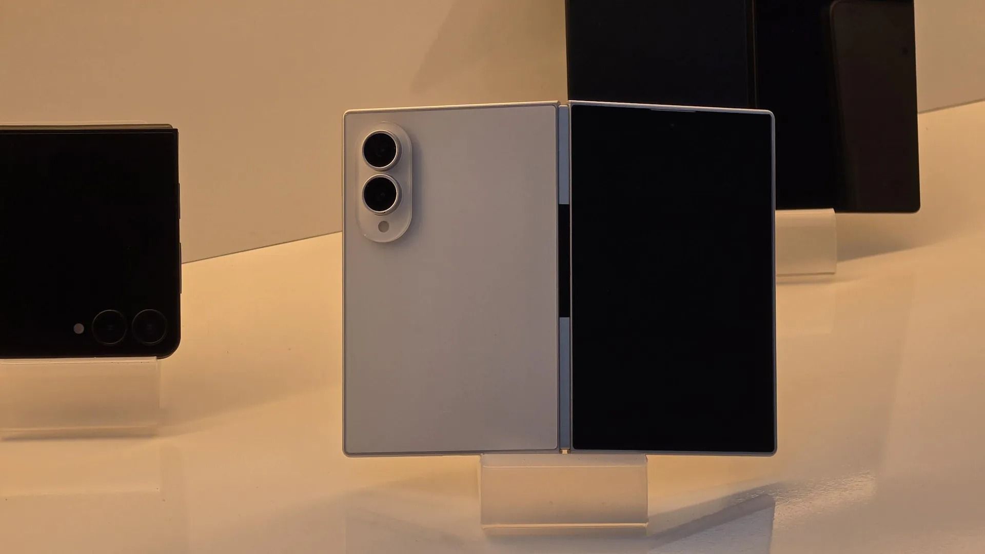 Samsung Galaxy Z Fold 8 tanıtımdan önce mağazada görüntülendi